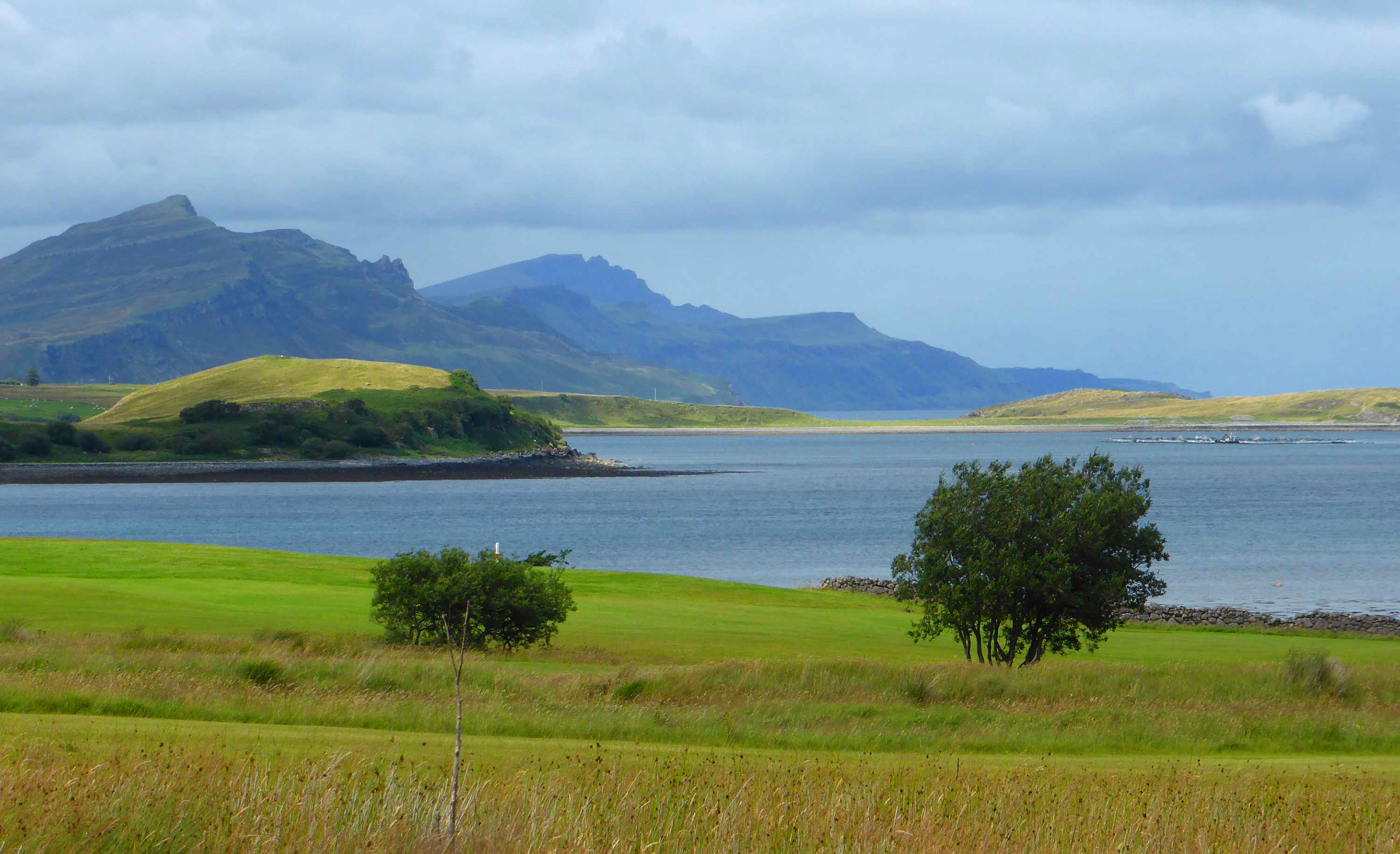 Superior King Double Bedroom En Suite with WIFI at Taransay House Bed and Breakfast