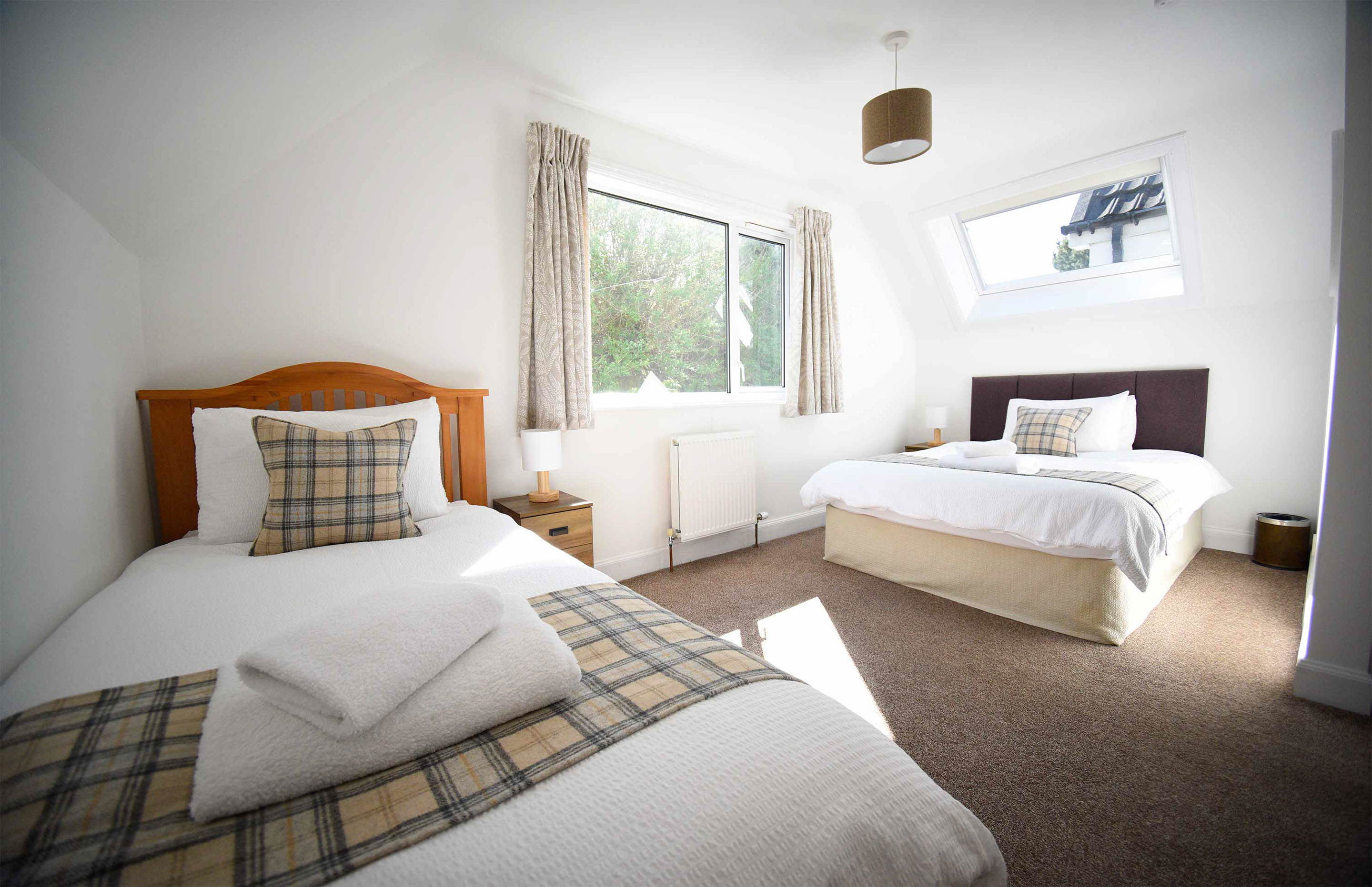 The Boathouse contains a triple room with all bedding and linen provided luxury accommodation